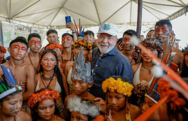 Esperança sob assédio nos 100 dias de Lula como presidente