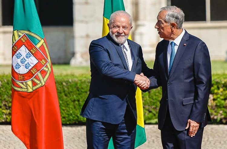 Lula em Portugal: ‘Se você não fala em paz, você contribui para a guerra’
