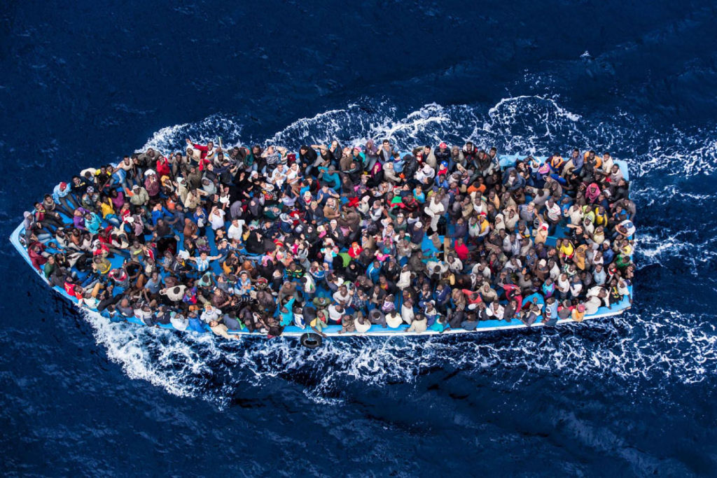 Refugiados, o naufrágio da Europa