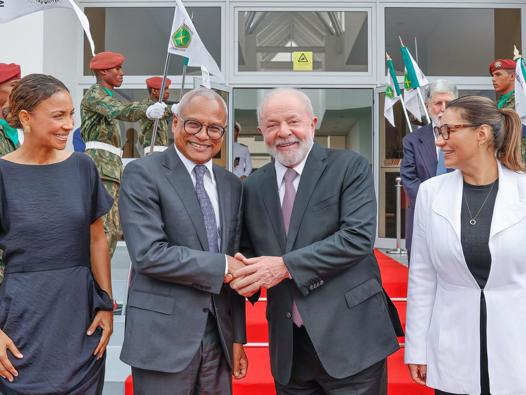 “Nós, brasileiros, somos formados pelo povo africano”, diz Lula em Cabo Verde