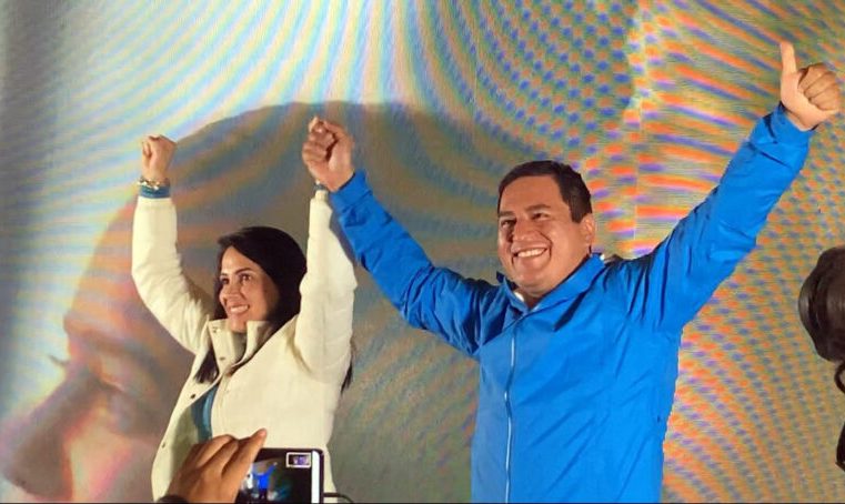 Equador: Vitoriosa na disputa, Luisa convoca eleitores para derrotar o multimilionário Noboa, o “Lasso 2.0”.