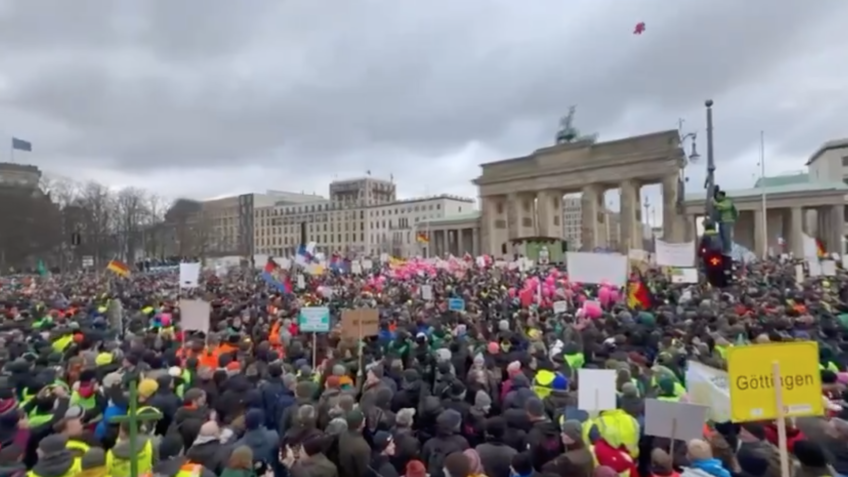 Alemanha: greves e riscos de neonazismo