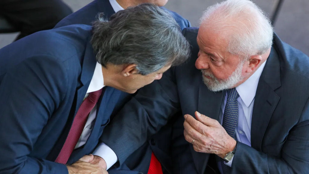 Lula: abandone a austeridade