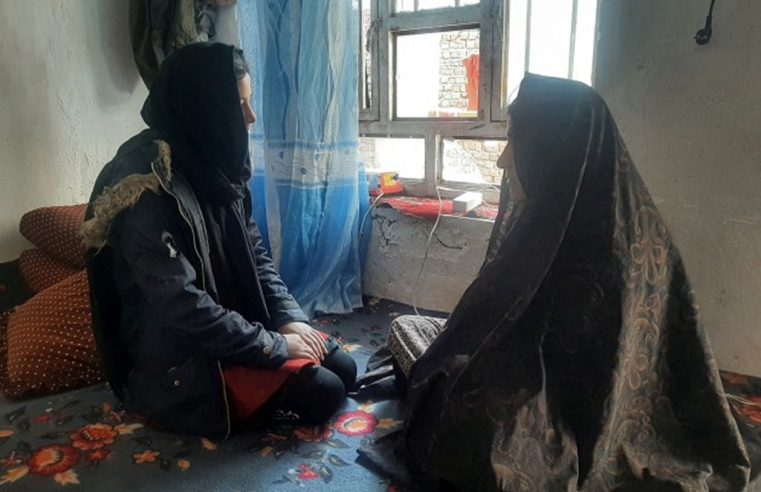 Problemas de saúde mental se agravam entre as mulheres afegãs