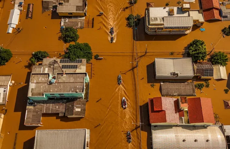 Devastação no Rio Grande do Sul: “Já vi outras enchentes, mas nada como isso”, diz morador de Canoas, uma das cidades mais atingidas