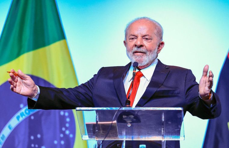 Lula celebra Brasil como a oitava maior economia mundial: “Estamos no rumo certo”