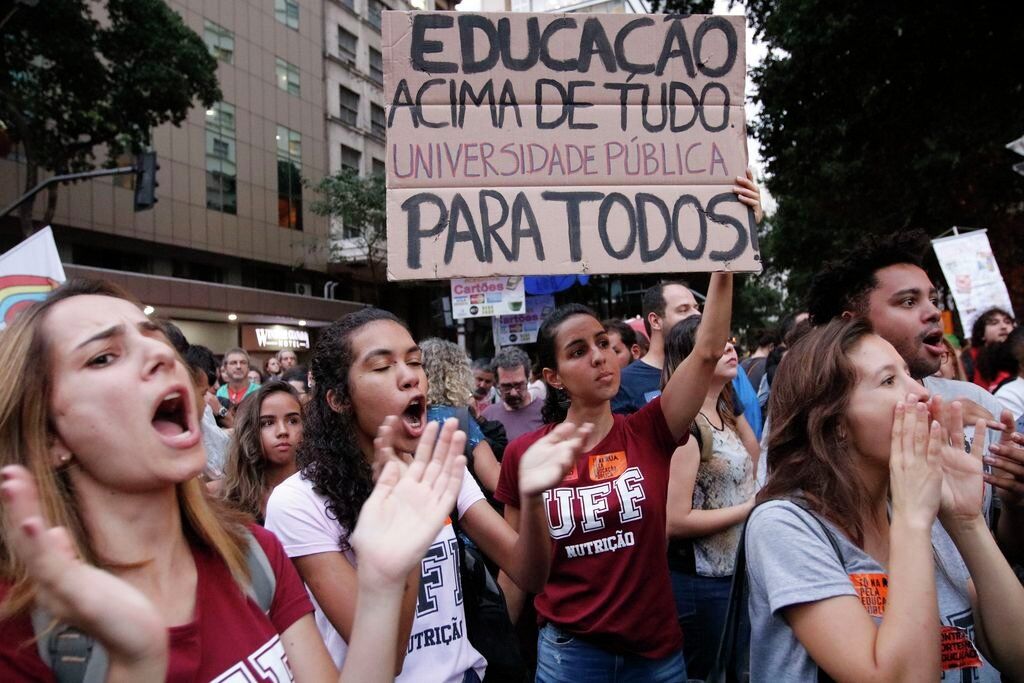 O medo e a esperança contra a destruição da universidade pública