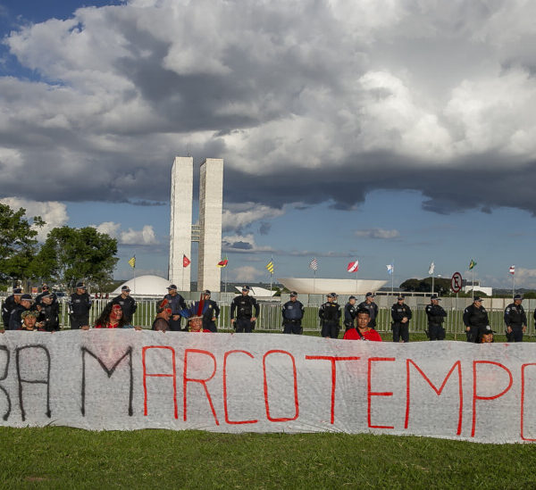 Várias incertezas bloqueiam o direito à terra indígena no Brasil